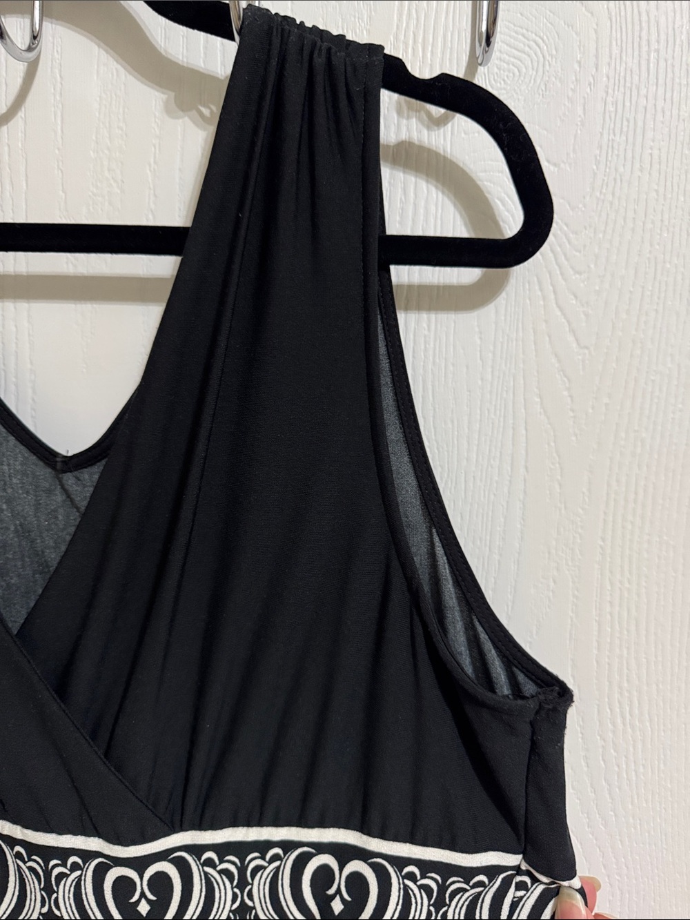 Forever Boho Black Maxi Dress V Neck Sleeveless Empire Waist Floral Motif XL - Picture 5 of 13